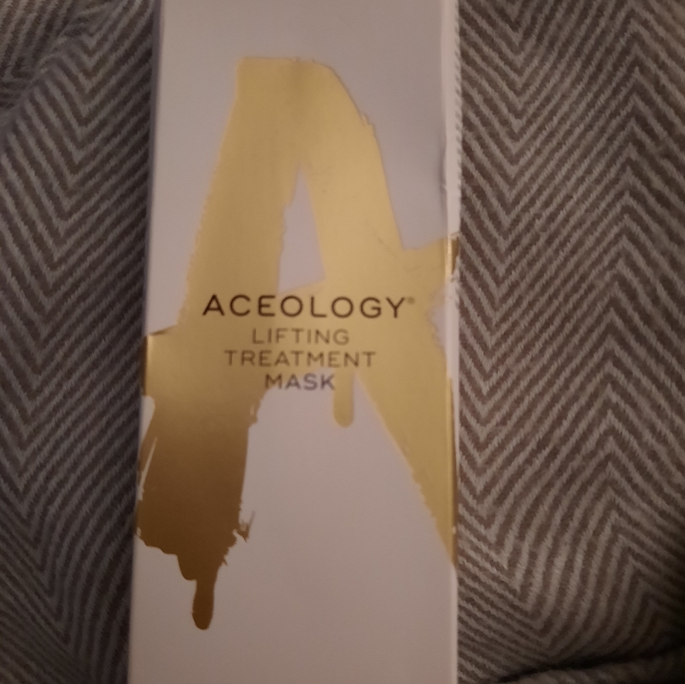 ACEOLOGY lifting treatment mask
